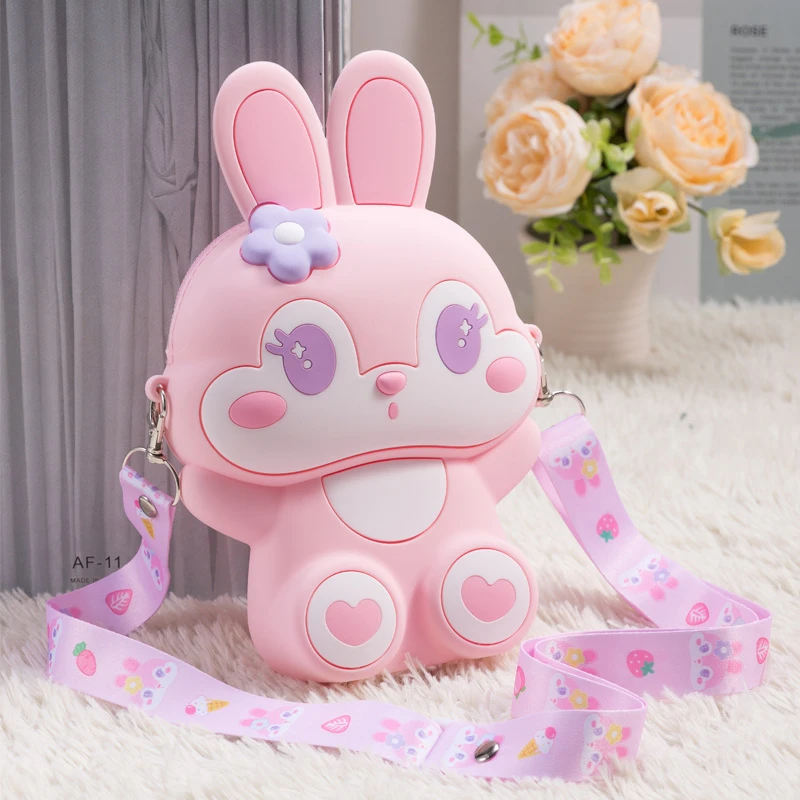 儿童小包包可爱时尚女童斜挎包女孩1-3-6-12岁卡通六一节礼物玩具