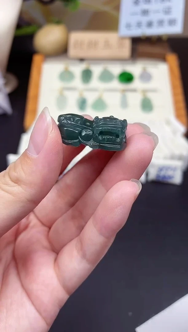 【闪购商品】翡翠挂件未镶嵌貔貅多人@@CMT