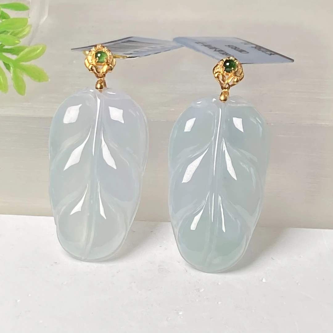 18k金镶嵌天然翡翠叶子吊坠 多样性发其一@@CMT825