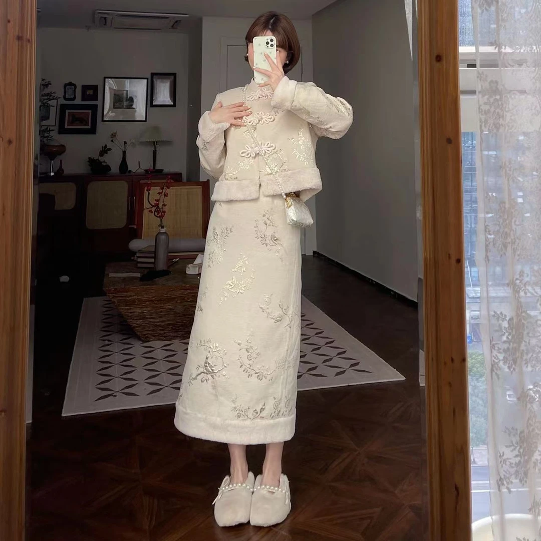 蕾英俊-聆挽冬-冬季新款改良版唐版外套半裙两件套-JF4158