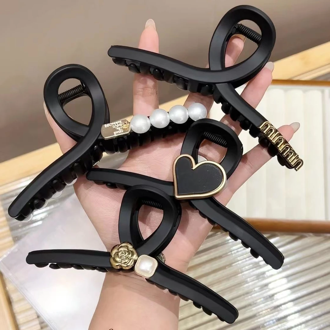 4个装大号黑色磨砂抓夹女新款盘发鲨鱼夹/CC
