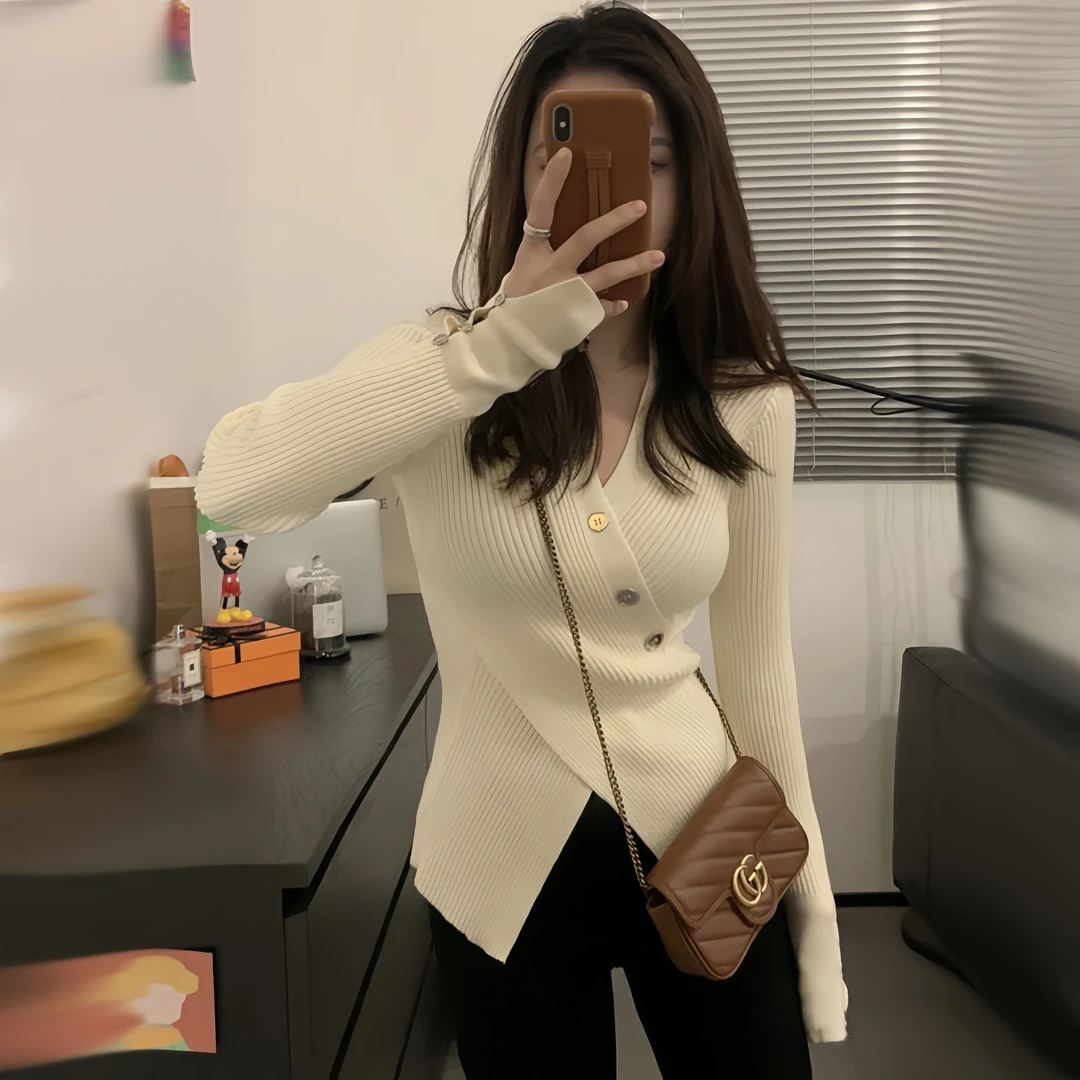 设计感V领内搭女不规则交叉腰修身显瘦针织打底衫秋冬高级感上衣