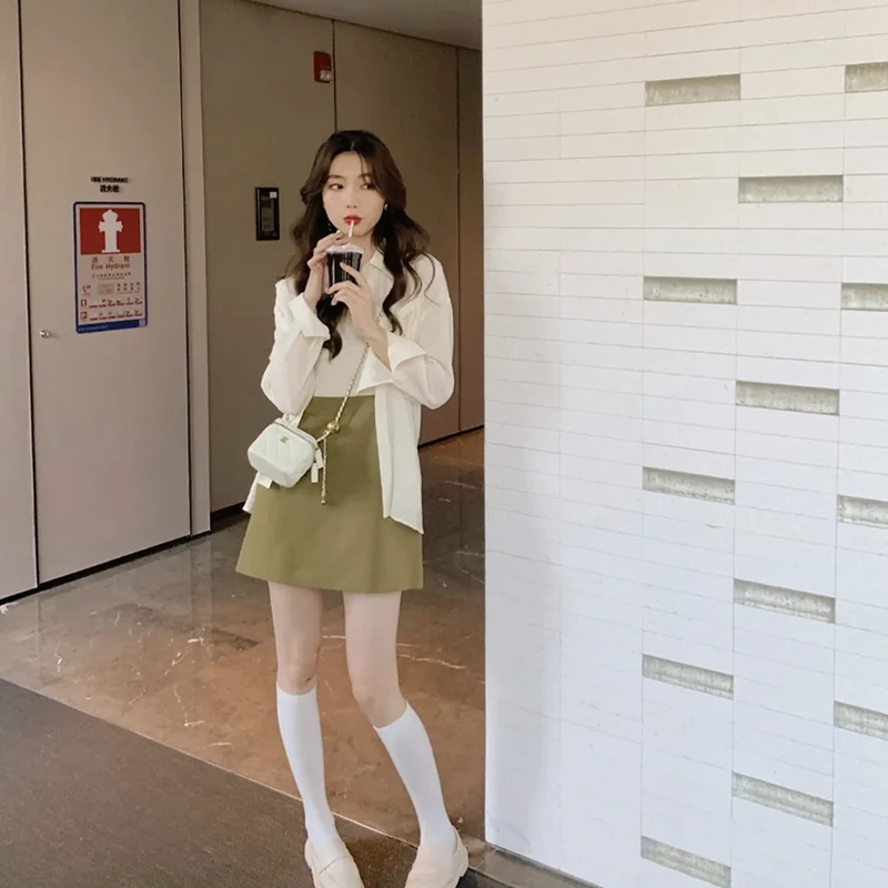 春夏时尚套装女2023早春装新款撞色拼接吊带连衣裙防晒衬衣两件套