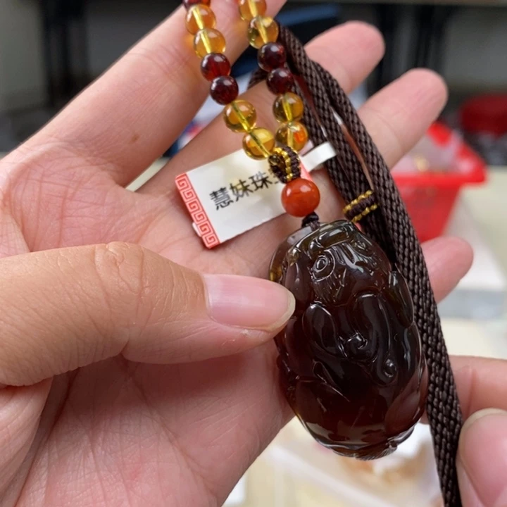 琥珀珠宝奇石未镶嵌