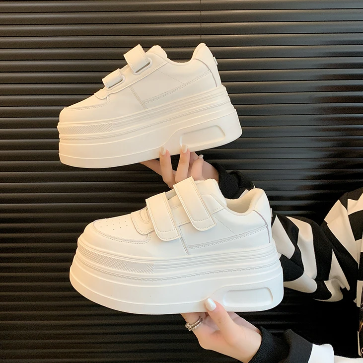 春季女鞋子真皮小白鞋板鞋魔术贴百搭厚底增高网红8公分韩版8877