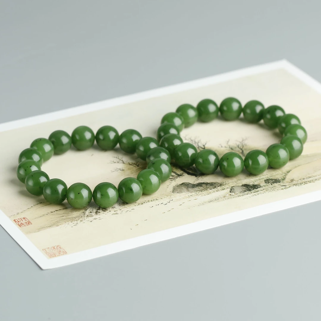 （玉说）天然俄罗斯碧玉12mm圆珠红皮老料手串辣阳绿多样性发其一