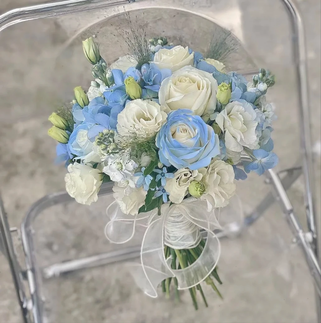 高端新娘手捧花鲜花速递结婚领证订婚拍照同城配送