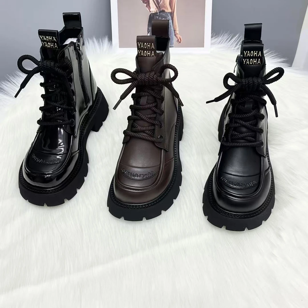 秋冬新款马丁靴女秀气时尚显脚小女短靴16015