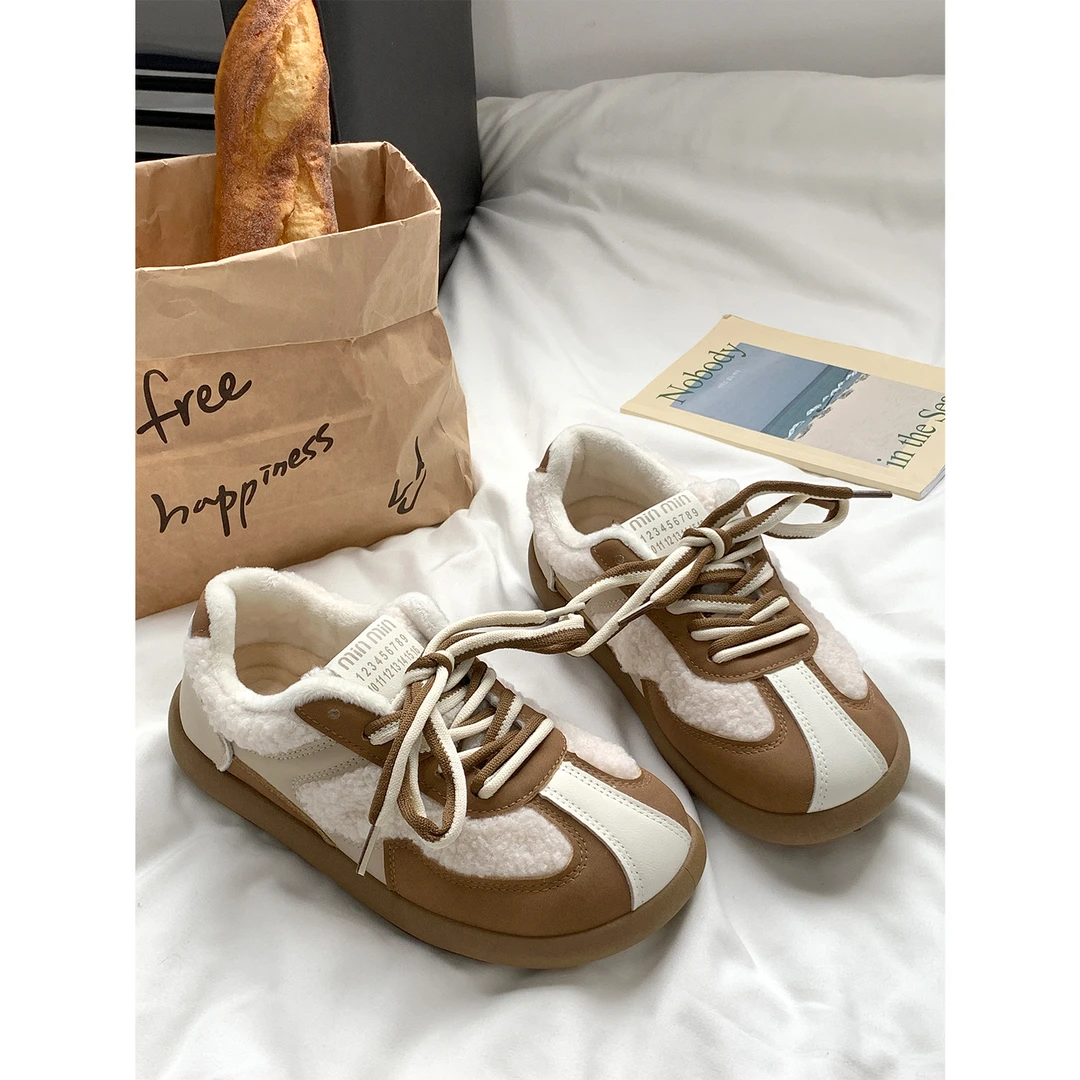 加绒德训鞋女2024冬季新款保暖二棉鞋美拉德休闲运动板鞋女毛毛鞋