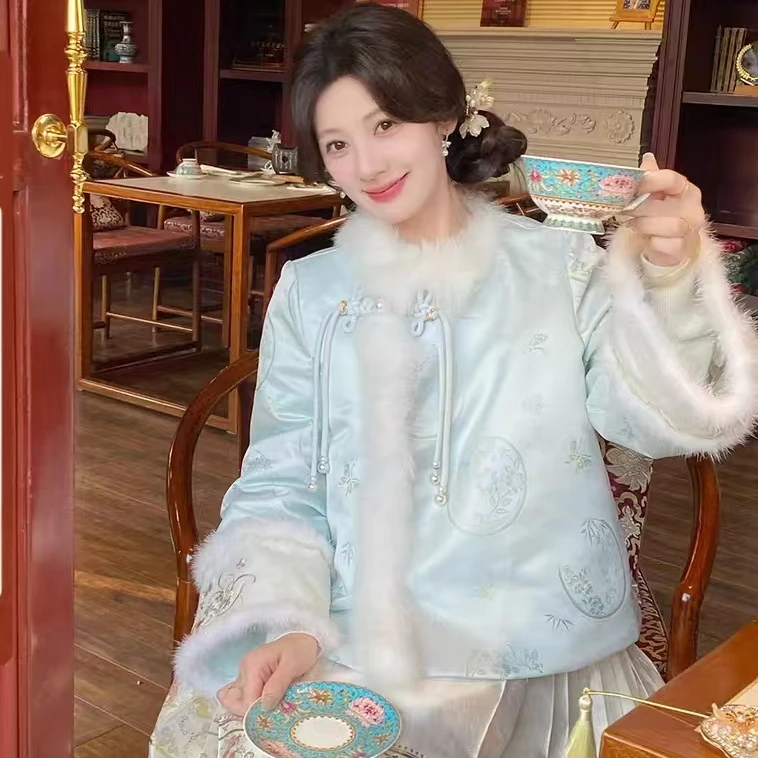 新中式国风盘扣提花羽绒服女秋冬新款高级感刺绣半身马面裙两件套