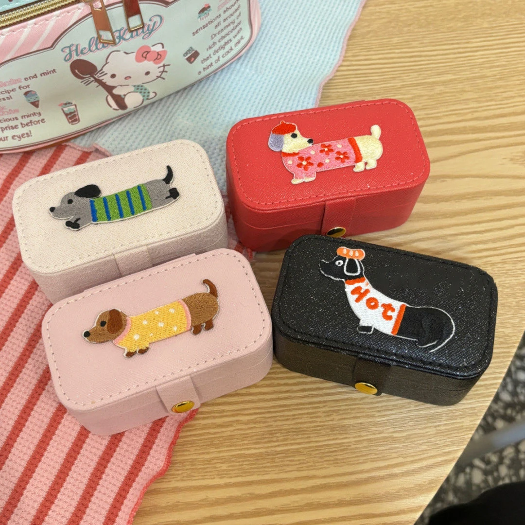 ins风新款可爱腊肠小狗首饰盒小型便携收纳盒项链戒指防氧化盒子