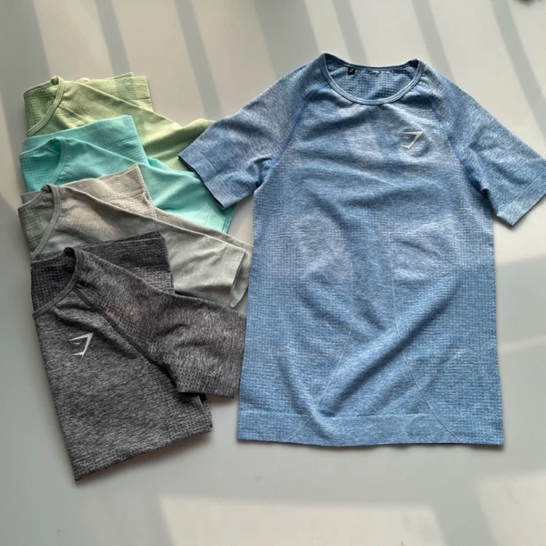 GYMSHARK鲨鱼运动健身速干短袖女修身瑜伽跑步上衣显瘦撸铁T恤