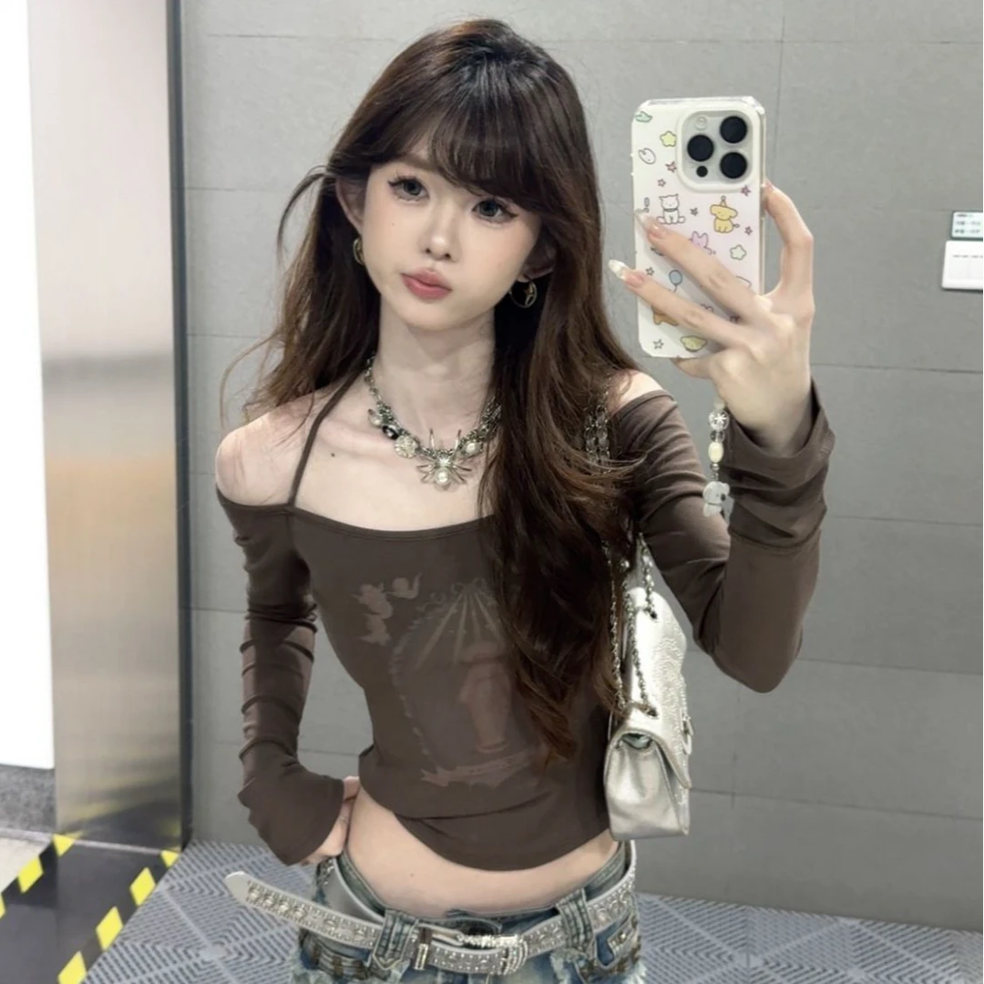 美式复古辣妹一字肩挂脖印花长袖T恤女冬季新款外穿小众短款上衣