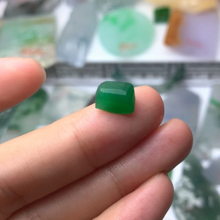 定制翡翠未镶嵌天然缅甸翡翠吊坠挂件