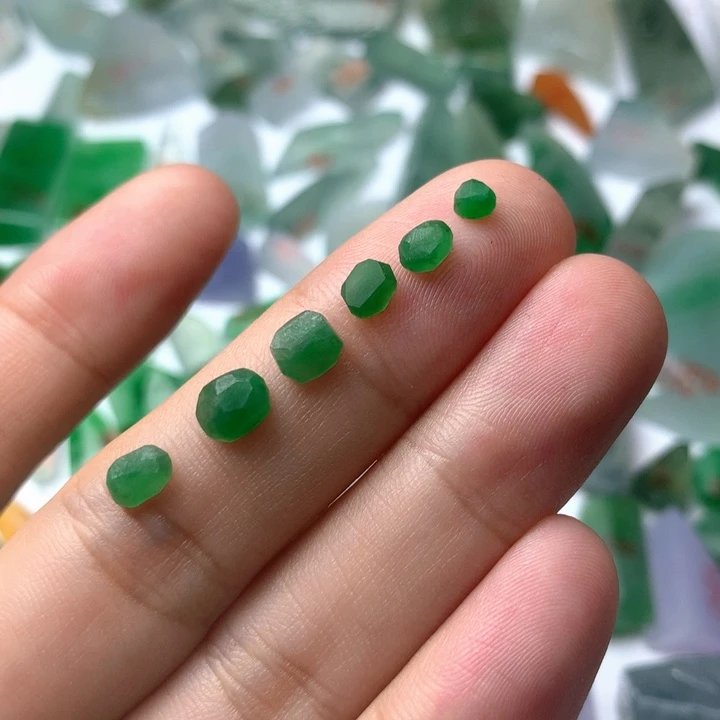 定制翡翠未镶嵌天然缅甸翡翠吊坠挂件