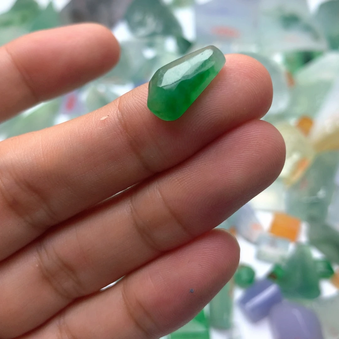 定制翡翠未镶嵌天然