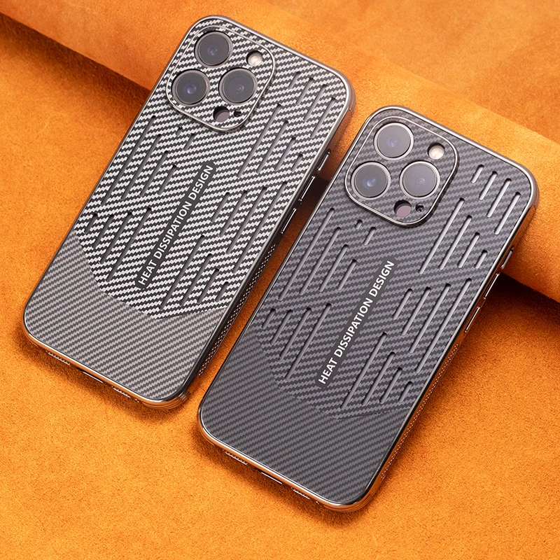 适用苹果15ProMax碳纤维纹镂空手机壳高档轻奢iPhone14/13保护套