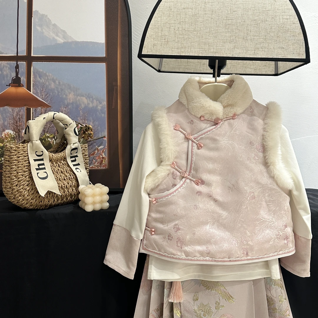 【现货】女童新年汉服儿童中式夹棉马甲T恤高级感国风拜年服冬装
