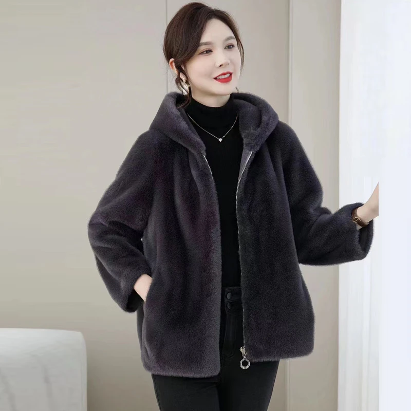冬季加厚环保水貂仿皮草外套女短款连帽新款天鹅绒整貂大衣