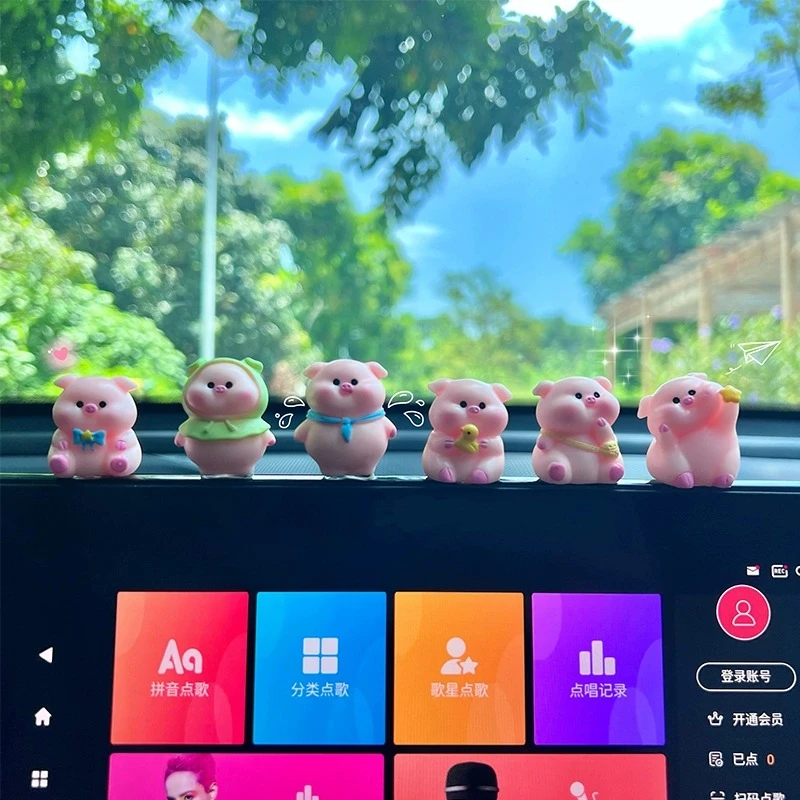 网红创意可爱猪猪汽车中控台摆件治愈系公仔车载装饰品摆件女生