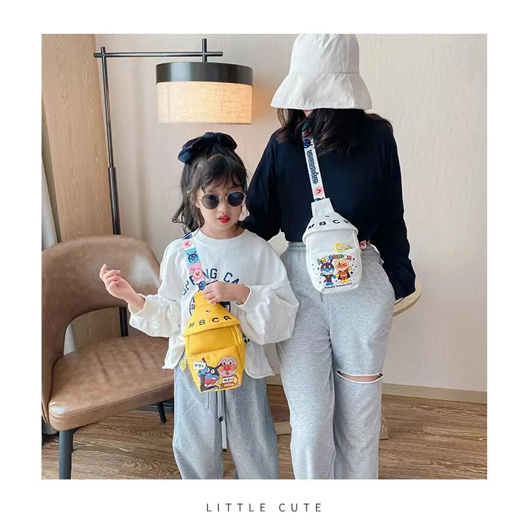 【小胸包 颜色随机】彩妆/香水/美妆工具 > 面部彩妆 > 素颜霜