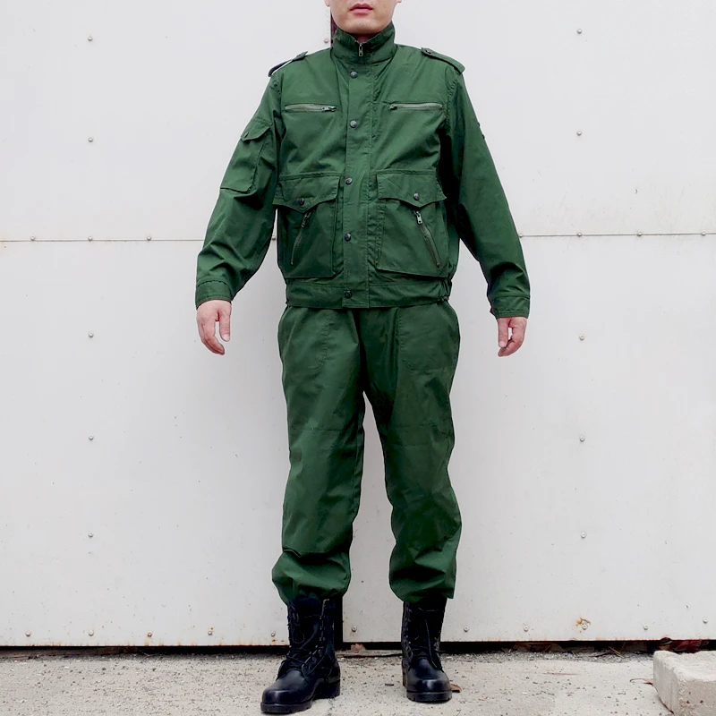 绿的确良工作服耐磨结实多口袋工作服