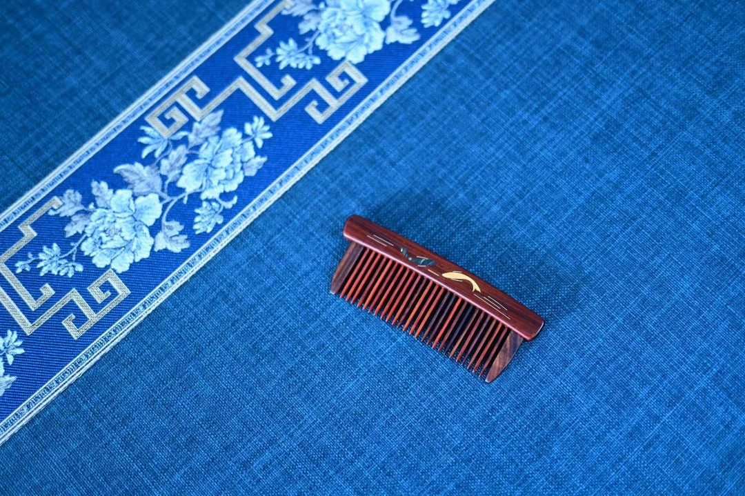 木梳子家用便携顺发微凹黄檀梳子送礼自用