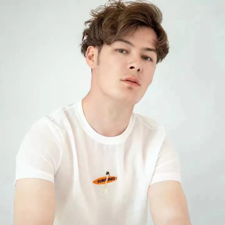 【MEHWI】男士修身圆领时尚休闲户外T恤