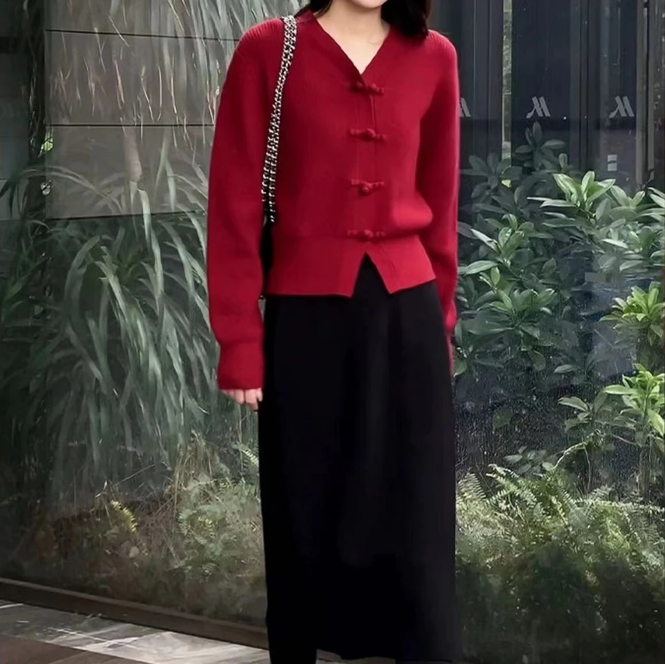 深冬款防寒重工高级感V领新国潮盘扣气质减龄休闲百搭针织开衫-G