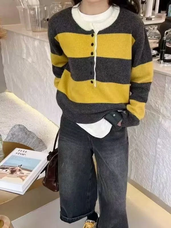 冬季新款潮流气质身上圆领拼色条纹半开扣显瘦减龄百搭针织毛衣-G