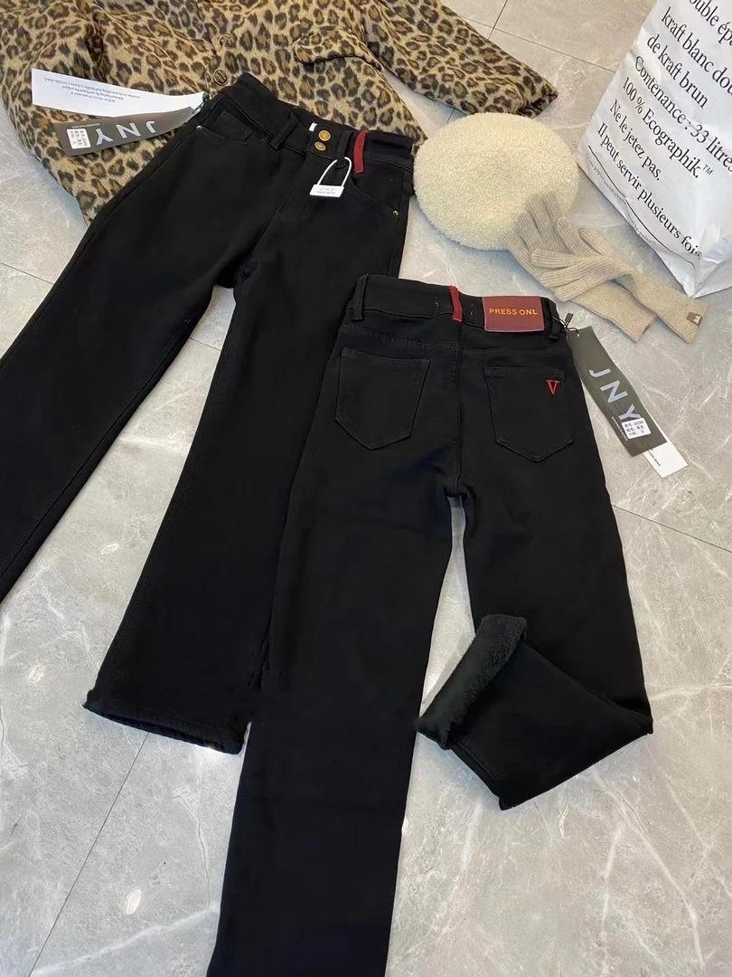 秋冬款加绒简约气质后贴红标刺绣V字母百搭黑色显瘦烟管裤5229-C
