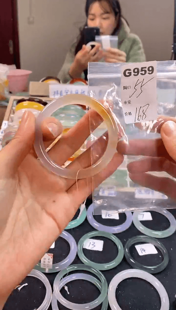 【闪购商品】玛瑙/玉髓手镯未镶嵌959