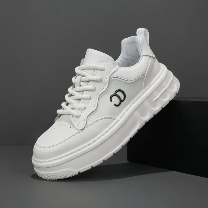 头层牛皮板鞋男2024秋季休闲低帮鞋小白板鞋超轻发泡软底舒适百搭