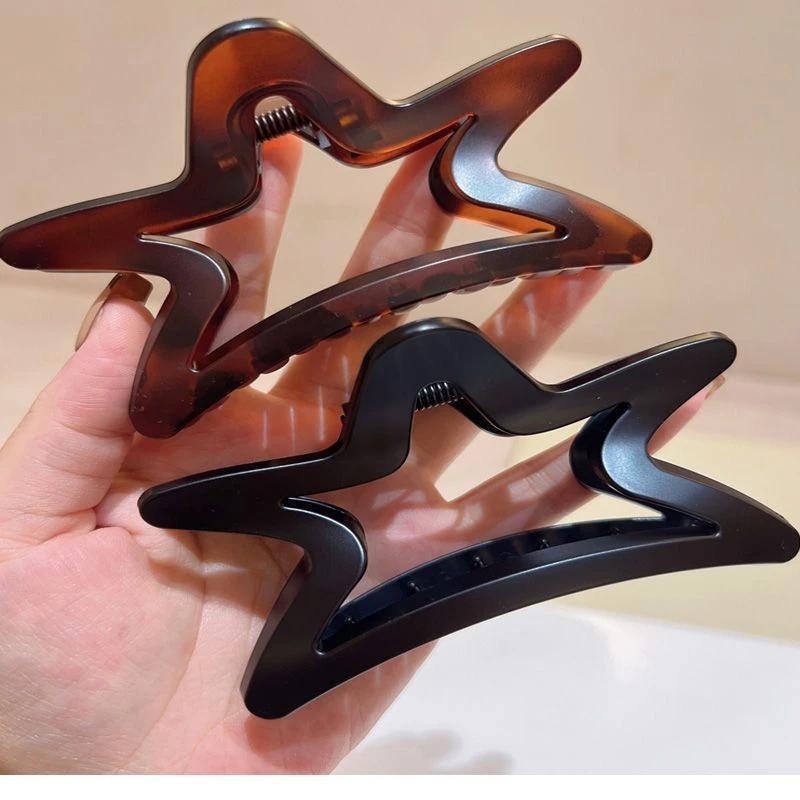 新款磨砂质感黑色雾棕色星星大抓夹高J感鲨鱼夹时尚盘发抓子发卡