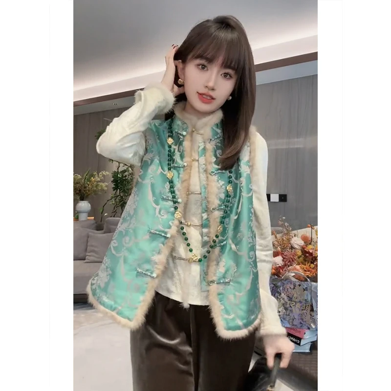 今年流行减龄漂亮洋气小香风新中式国风绿色马甲两件套装女秋冬季