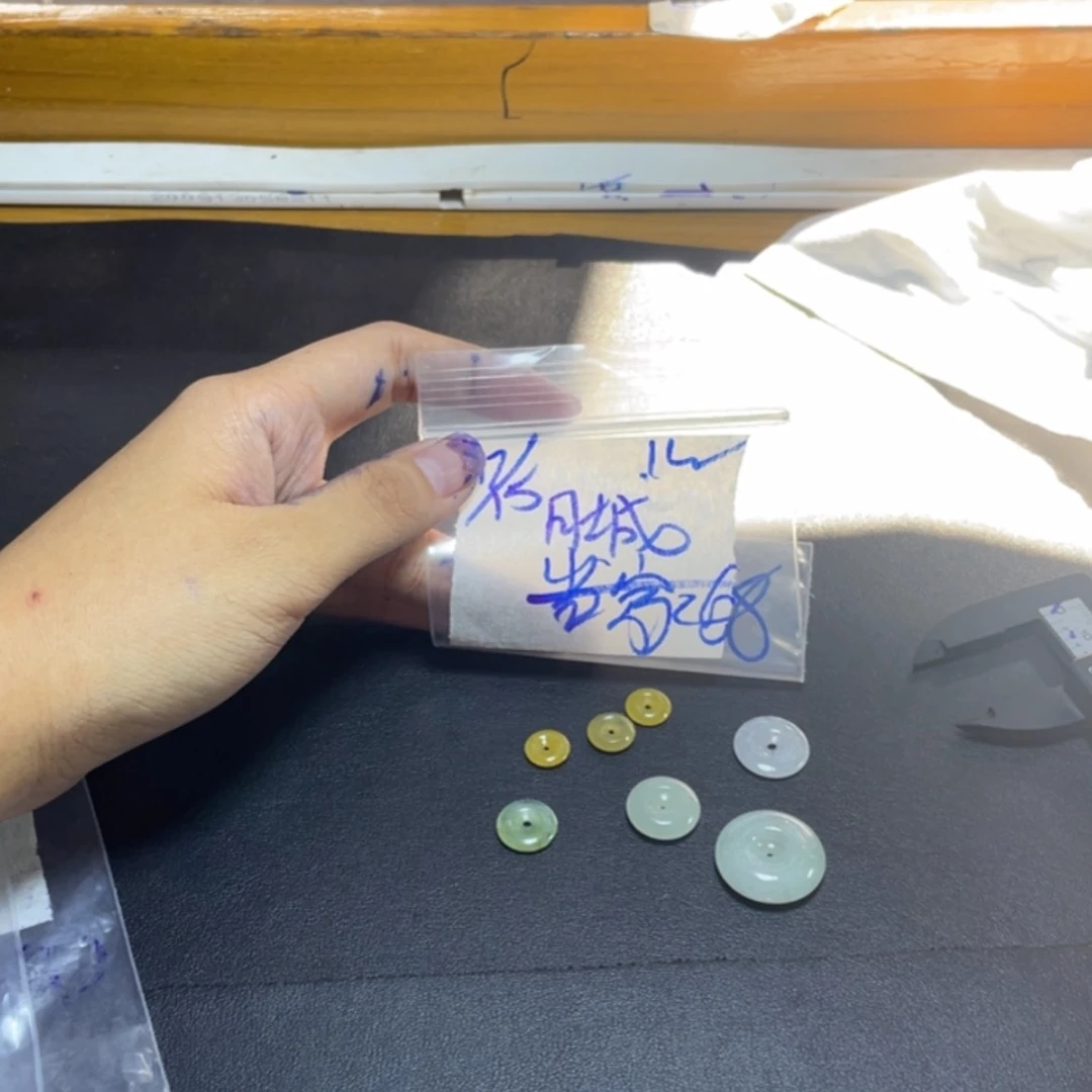 【闪购商品】定制翡翠未镶嵌月*