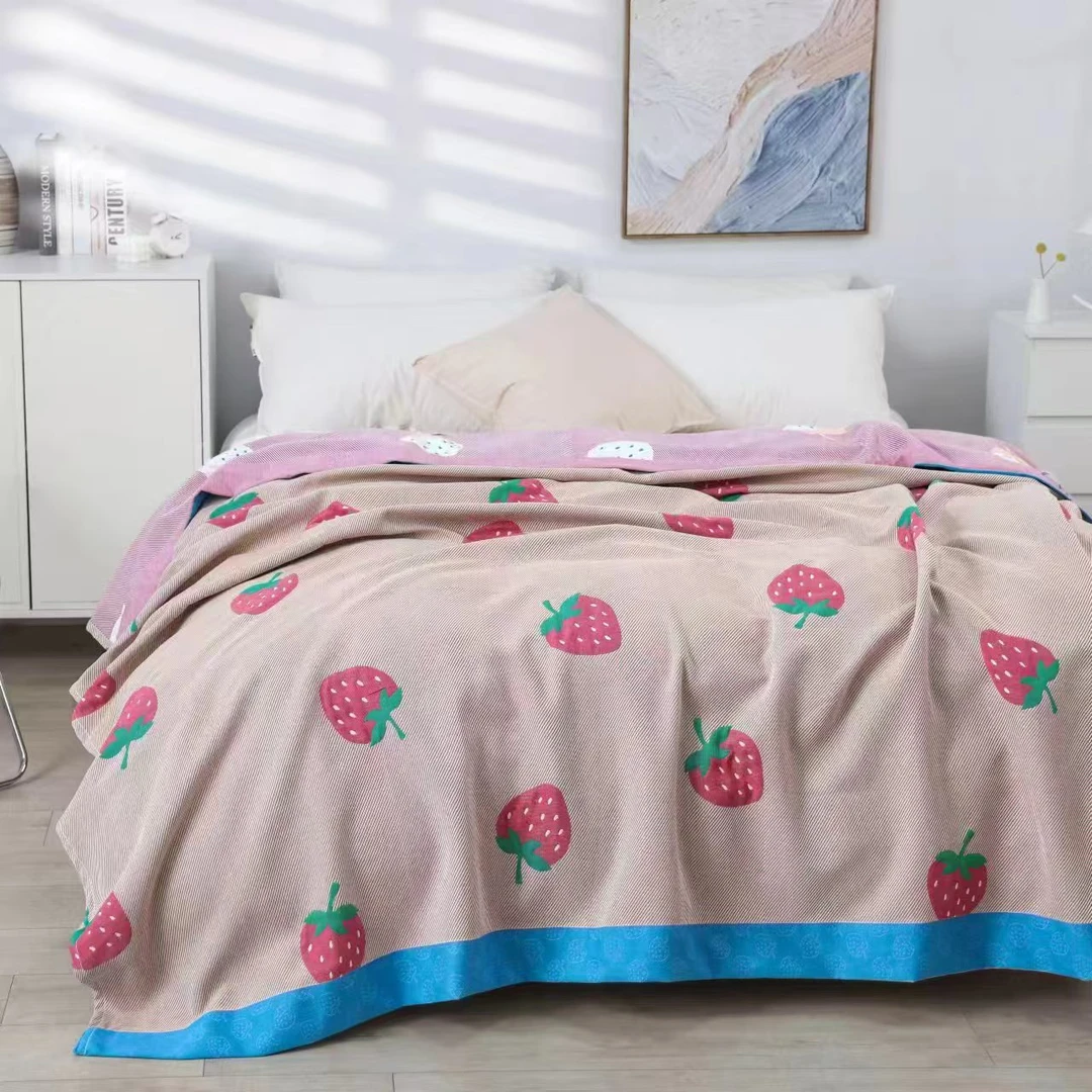 【加大盖毯】清新款230*250加大纯棉纱布多功能盖毯  草莓