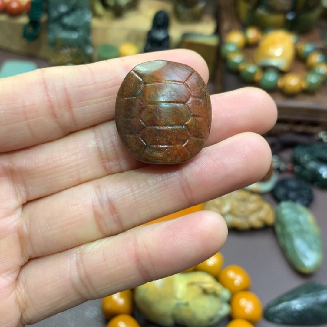 【闪购商品】透闪石质玉吊坠未镶嵌