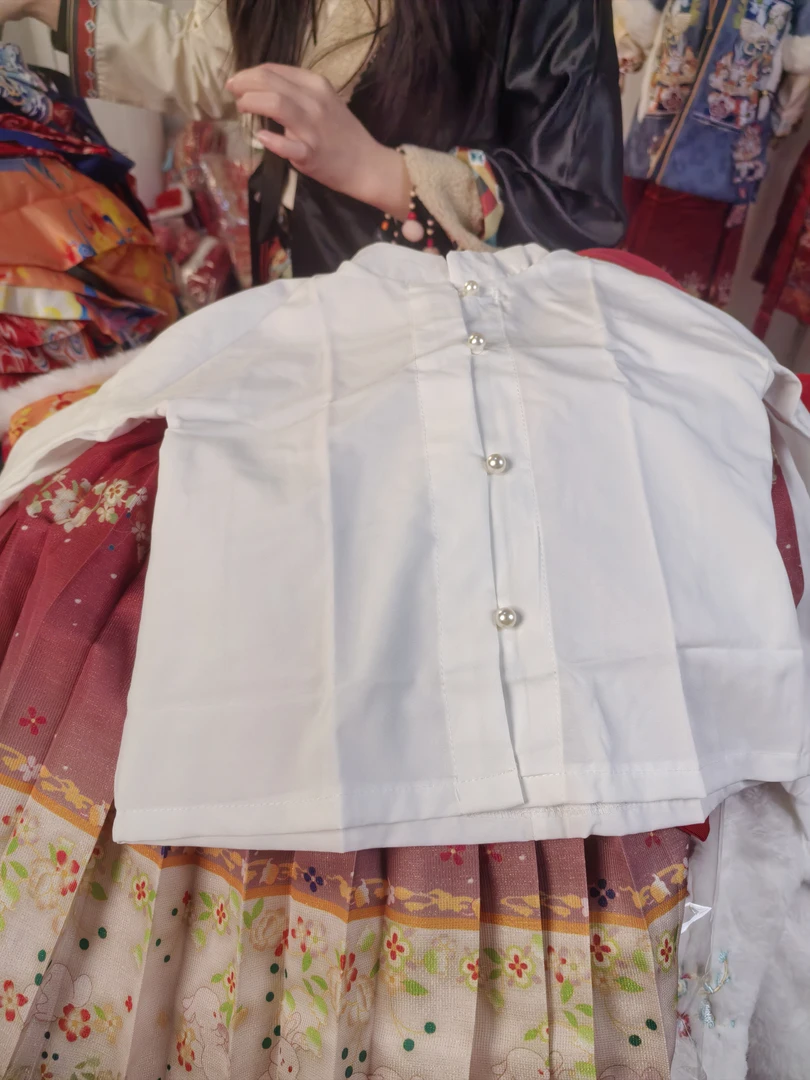 马面裙上衣，默认瑕疵