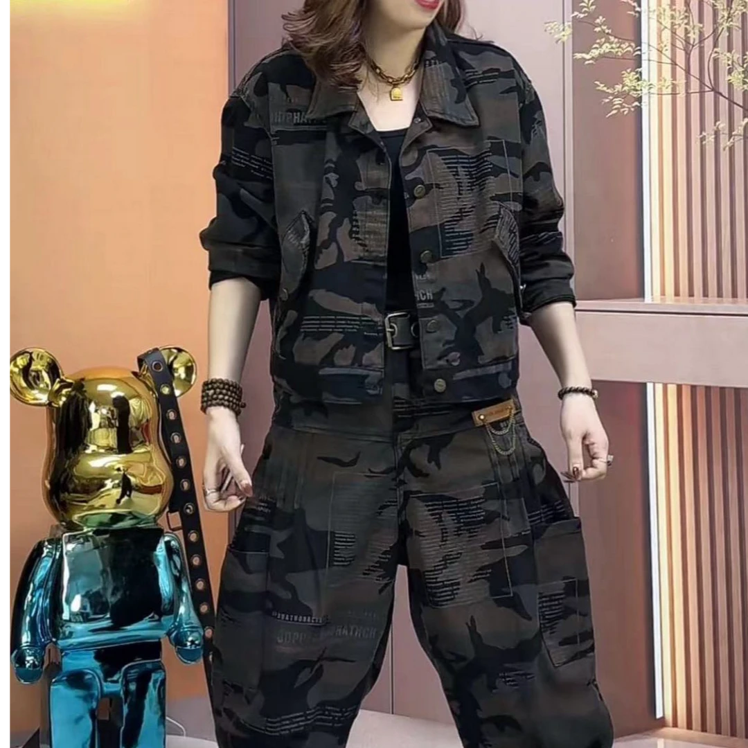 牛仔套装女2025春秋新款潮酷洋气迷彩外套搭个性哈伦迷彩裤俩件套