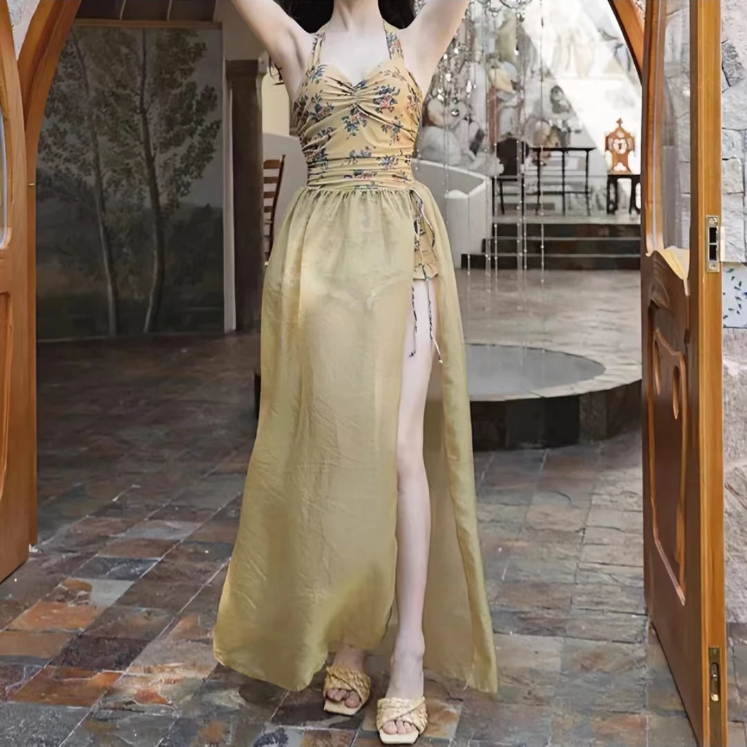 在逃公主泳衣女款复古新款高级感显瘦遮肚温 泉度假连体泳衣两件