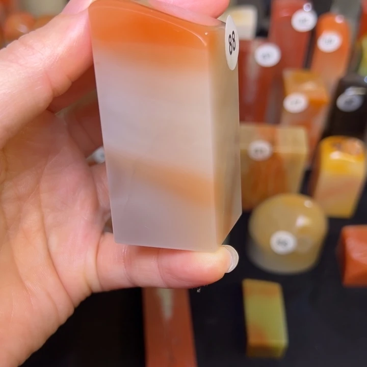 老挝石鬼****?老挝精品素章
