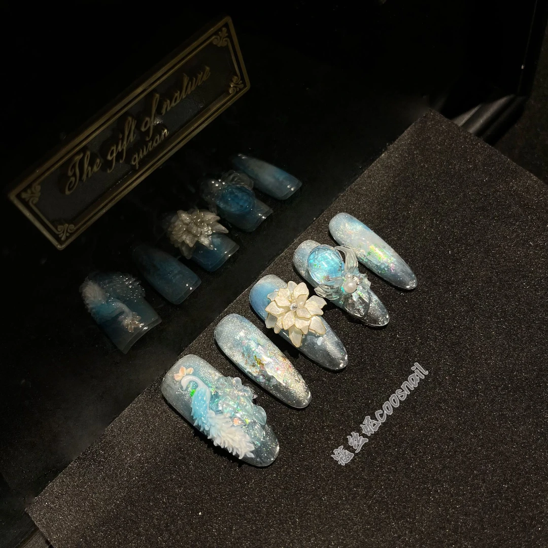非遗系@【孔雀】寇丝妮 纯手工穿戴式美甲立体蓝色孔雀