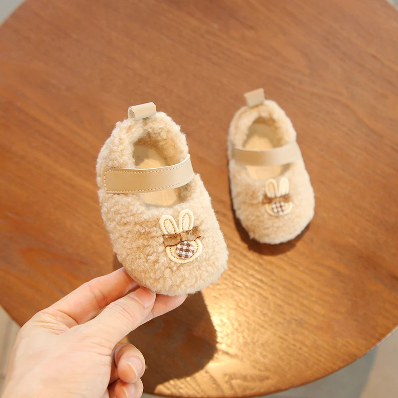 冬季一岁女宝宝学步鞋软底婴幼儿公主棉鞋6到12个月婴儿加绒鞋子8