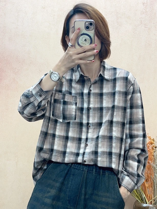 休闲宽松纯棉格子女装衬衫