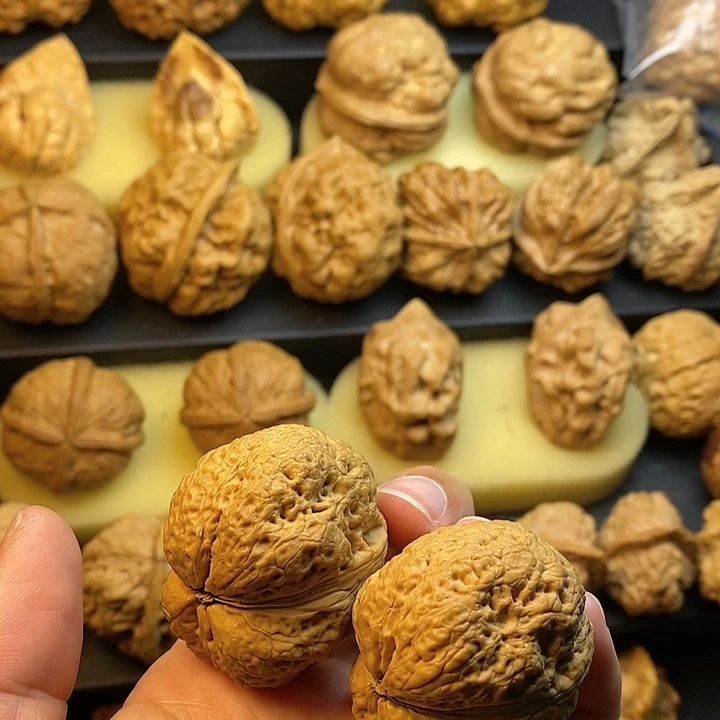 文玩核桃吊坠平头蟾组39尺