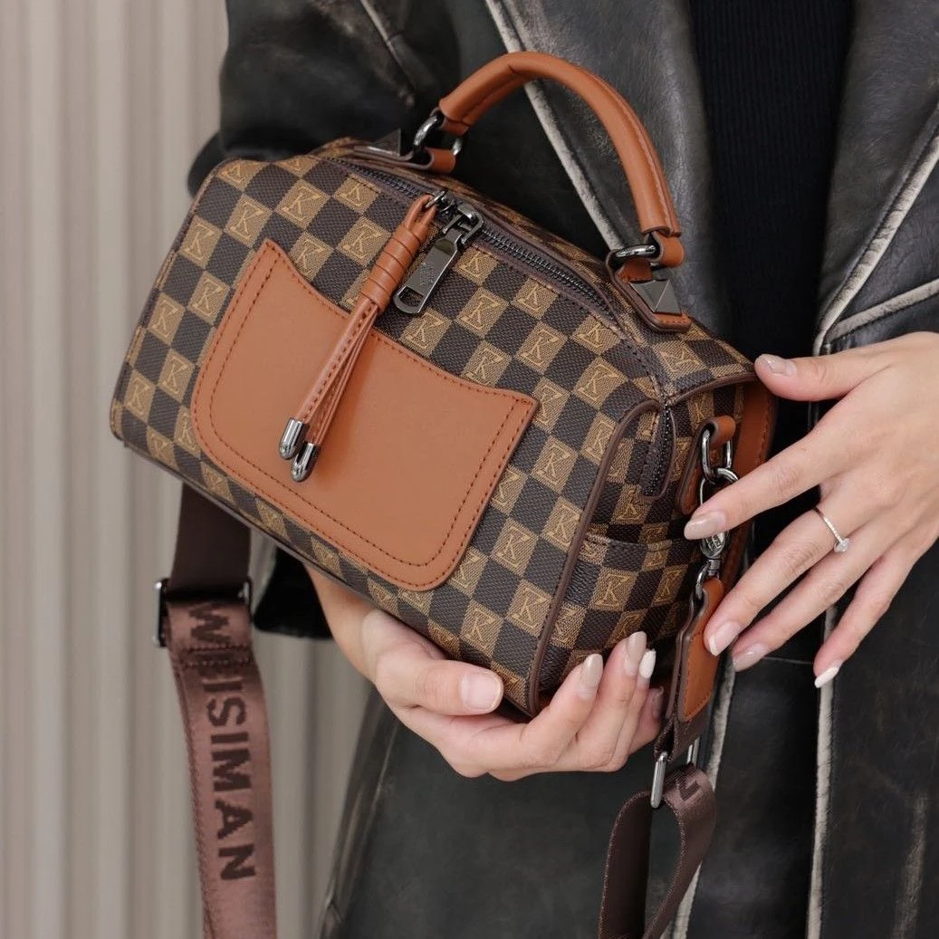 简约风棋盘格大容量PVC枕头包四季百搭时尚款 单肩斜跨包手拎肩包