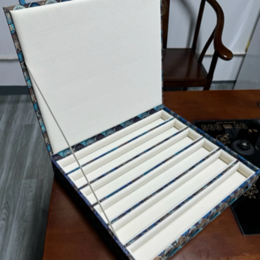 1尺6把3.3排口贝壳蓝手工实木锦缎包边文玩礼品扇盒大排口