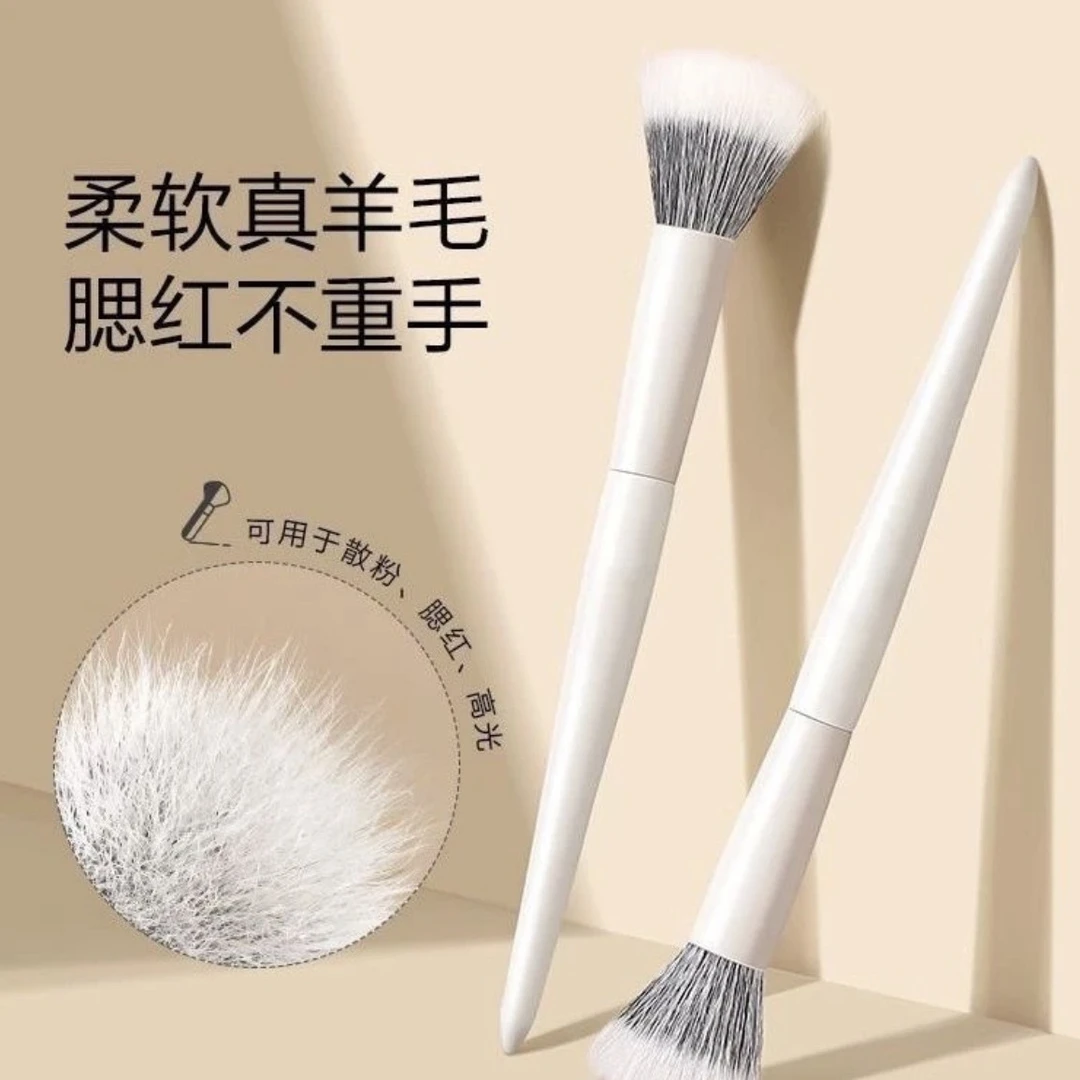 新款白色木柄双层腮红点彩刷晕染刷蓬松柔软全套化妆刷沧州