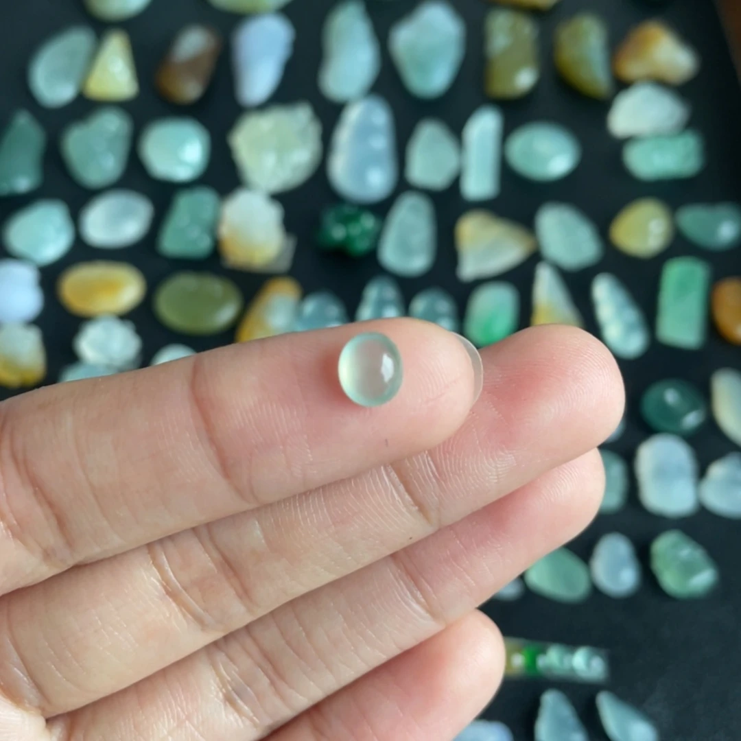 【闪购商品】定制翡翠未镶嵌抓****a
